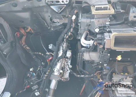 2011 Mercedes-Benz S 550 from USA, damaged, VIN WDDNG7BBXBA393081